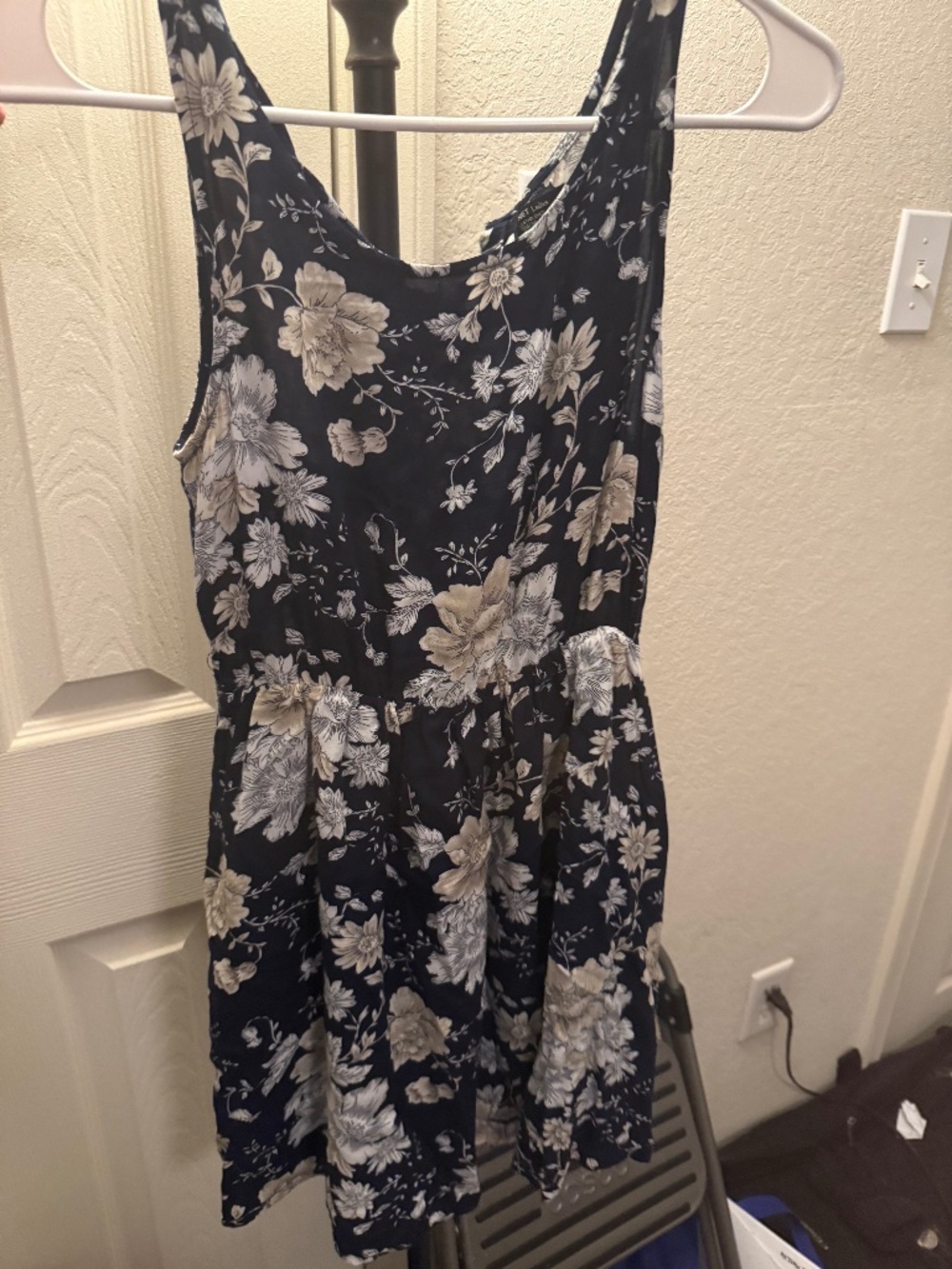 Net ladies size four dress with slip